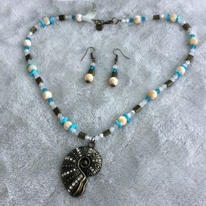 Bronze nautilus crystal imbedded pendant necklace